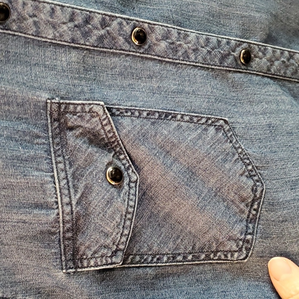Rails Renee Raw Hem Dark Vintage Blue Chambray Denim Button Down sz S - Picture 10 of 16